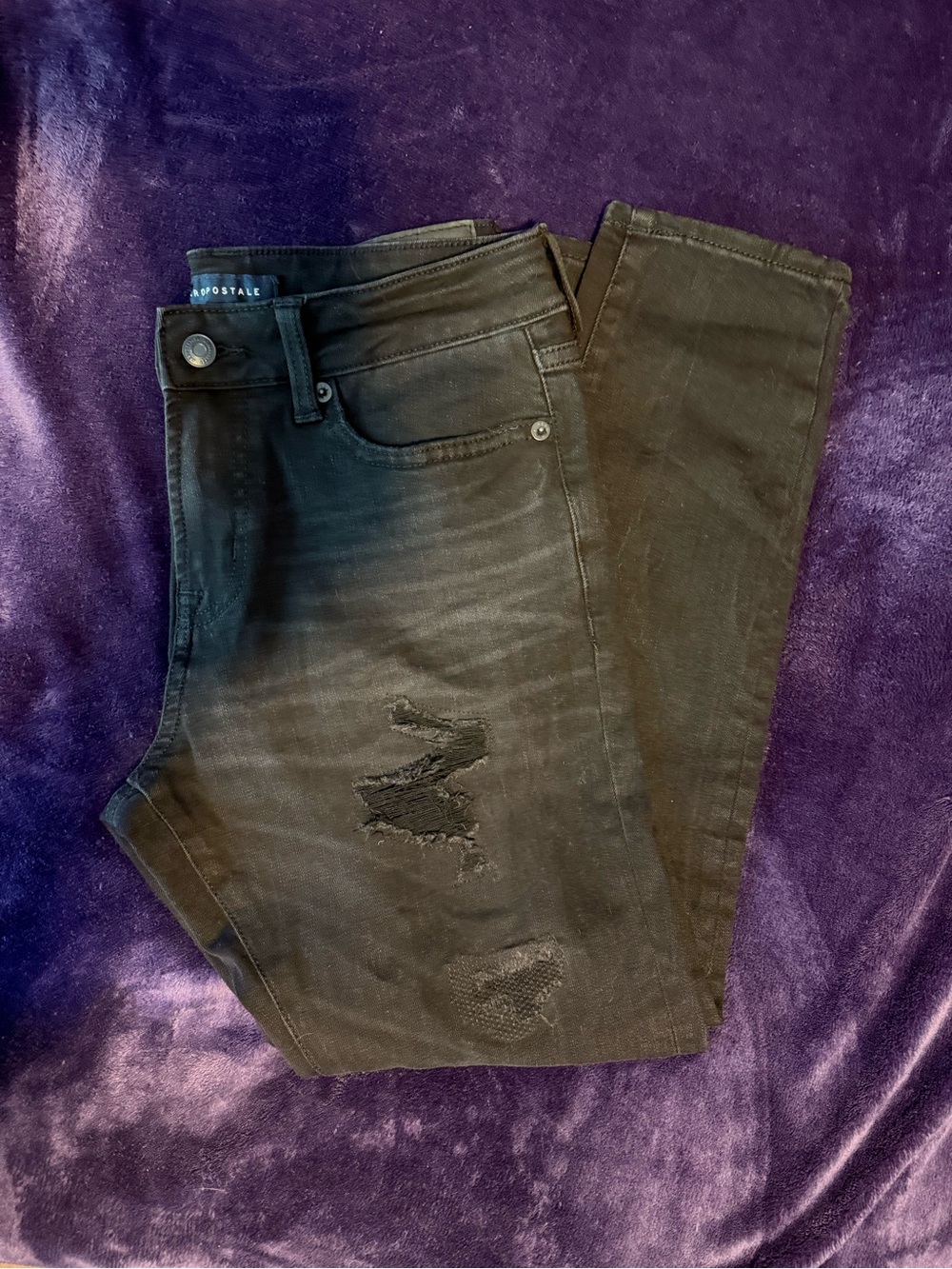 Aeropostale Black Ripped Skinny Jeans for Men